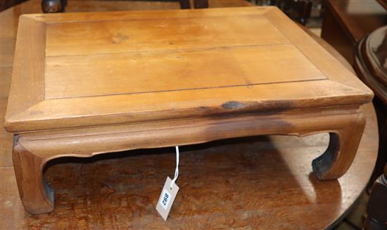 A Chinese elm Kang table W.63cm